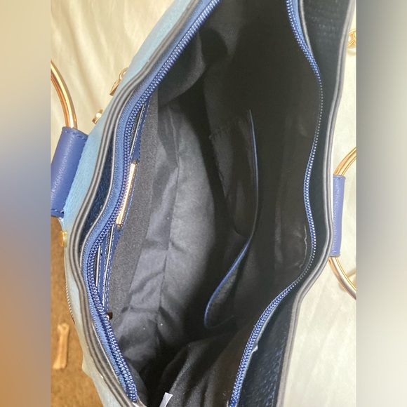 NWOT Blue and White Handbag with Removable Shoulder Strap - Picture 9 of 13